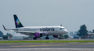 Volaris rescata en el AICM a menor de edad presunta víctima de trata
