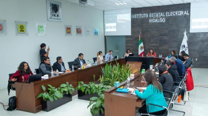 Critican partidos políticos retraso en inicio de campañas para alcaldías en Hidalgo