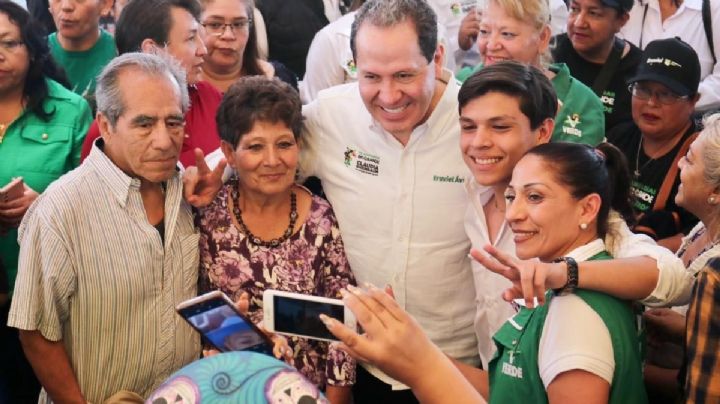 Eruviel Ávila destaca alianza con Sindicato de Salud en evento en Ecatepec