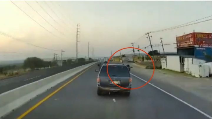 Intento de asalto en la carretera Celaya-Querétaro; así le dispararon a un tráiler a toda velocidad: VIDEO