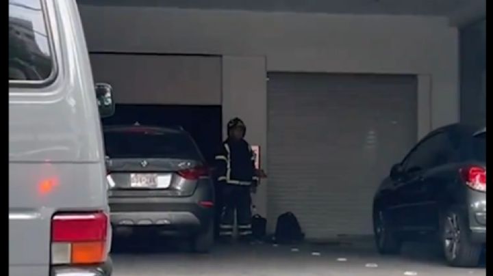 Hombre muere tras desplome de elevador vehicular en Álvaro Obregón; cayó de 11 metros de altura