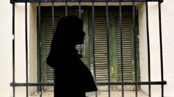 Muere quinceañera asfixiada en las rejas de su propia ventana, nadie se dio cuenta