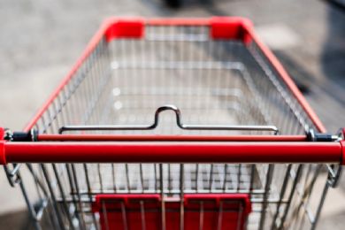 Famosa cadena de supermercados anuncia el cierre de 60 tiendas por bajo rendimiento, ¿se declarará en quiebra?