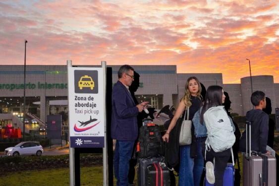 Foto de: ¿Desde dónde puedo pedir taxis de aplicación en el AICM? | Mapa de puntos autorizados