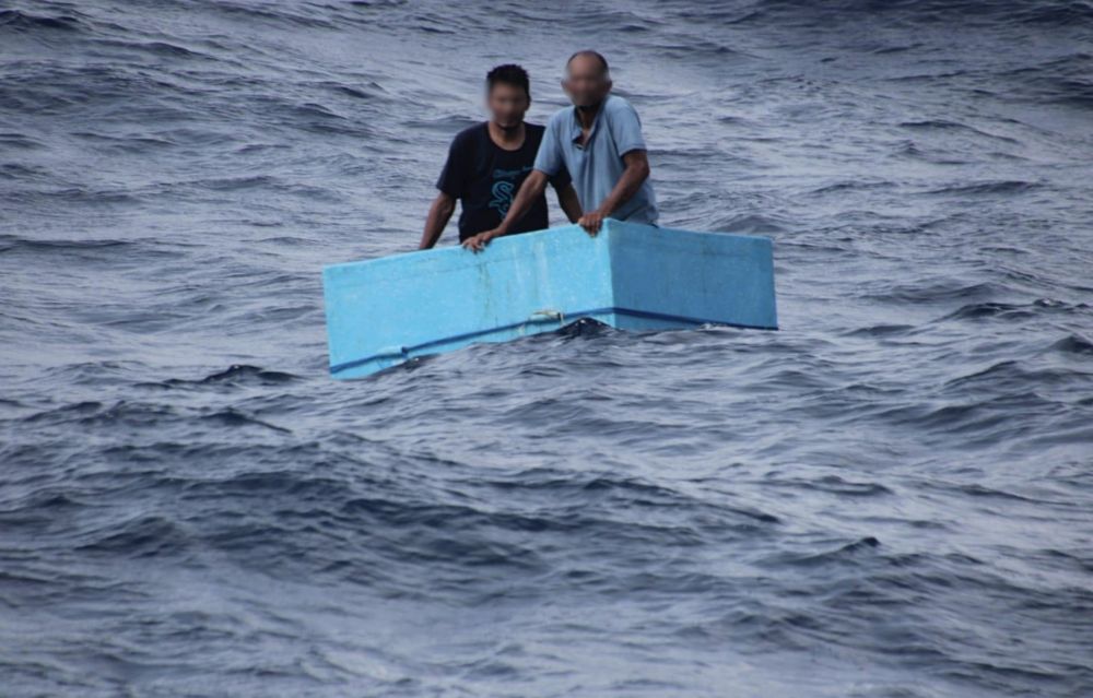 Localizan con vida a pescadores de Chiapas desaparecidos hace 6 días; flotaban en una hielera en aguas de Honduras