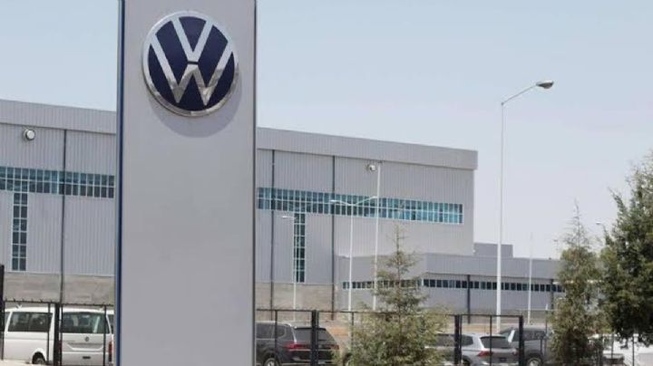 Rechazan trabajadores de Volkswagen aumento salarial en Puebla