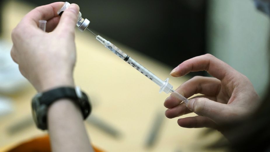 Covid-19: ¿tendrás que VACUNARTE más de DOS veces por año? Te decimos si habrá REFUERZOS