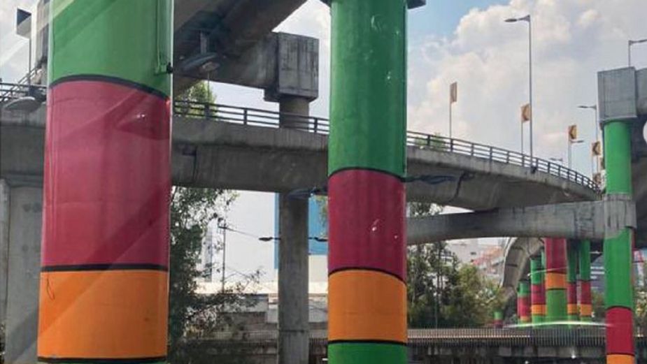 Tiñen de color el periférico de CDMX