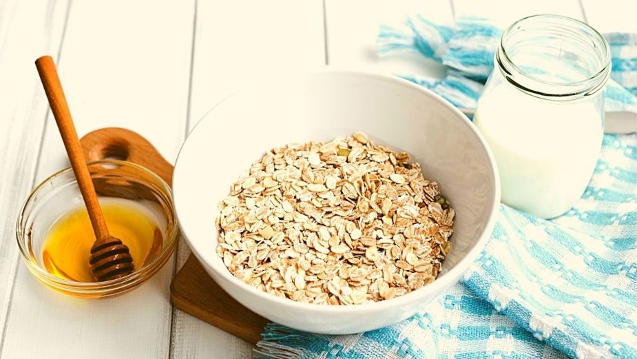 Así puedes eliminar las arrugas con mascarilla de yogur y avena