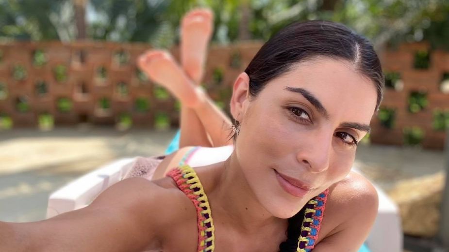 MARÍA LEÓN muestra desde la playa su amor en el Día de la Tierra: FOTOS