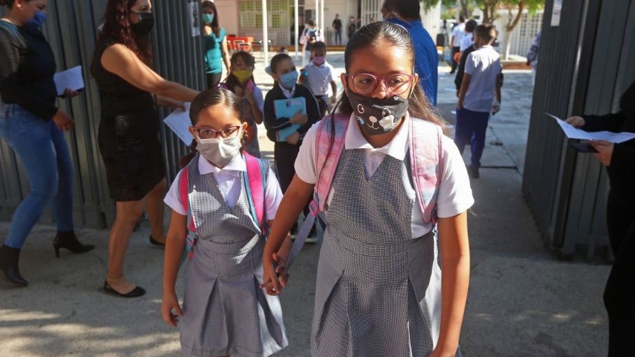 SEP confirma primer caso de COVID-19 en retorno a clases presenciales en CDMX