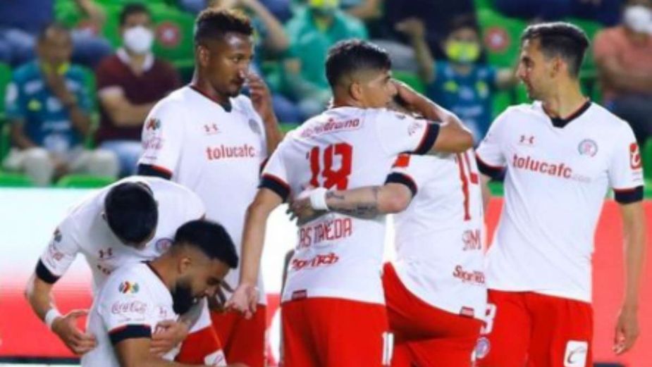 En penaltis, el Toluca elimina al León y avanza a cuartos