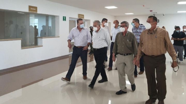 Director de Insabi supervisa obras en hospitales de Sinaloa, serán inaugurados por AMLO