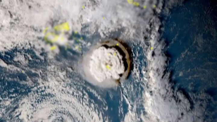 ErupciÃ³n de volcÃ¡n submarino en Tonga llega hasta Colima