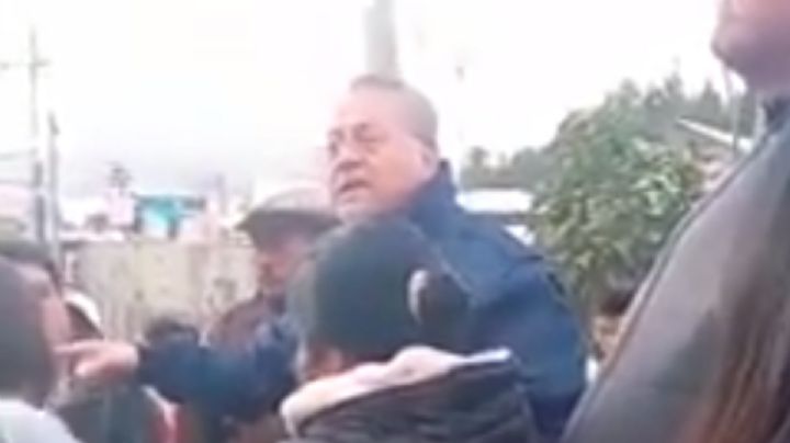 VIDEO | Alcalde de Chiapas explota en insultos contra pobladores tras quejas sobre obra inconclusa
