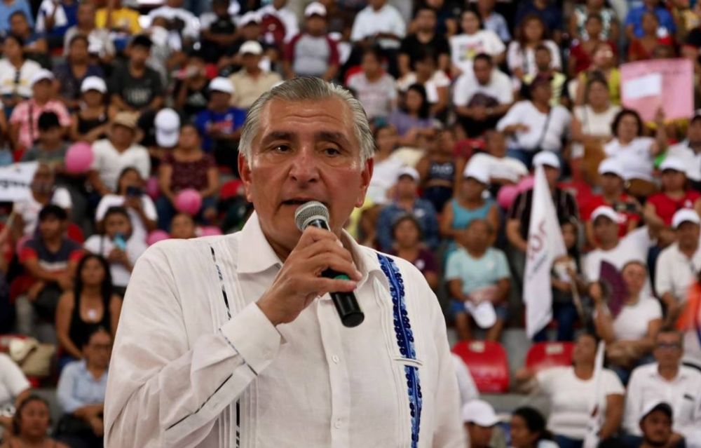 Adán Augusto López se dice dispuesto a comparecer ante la FGR