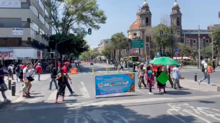 Bloqueo en Pino Suárez: indígenas generan caos vial al cruce con Izazaga