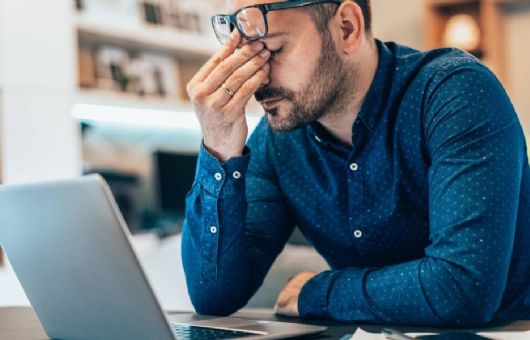 ¿Vives para trabajar? el síndrome que está enfermando a los empleados mexicanos