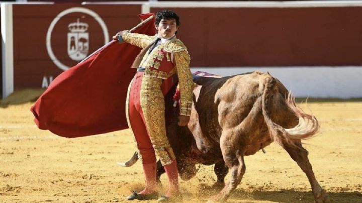El torero Isaac Fonseca lamenta que la suspensión le impida ir a la Plaza México