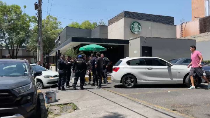 Asaltan a conductor de BMW en Starbucks de División del Norte