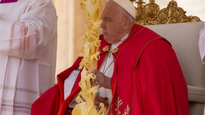 Papa Francisco omite lectura de la homilía en misa de Domingo de Ramos