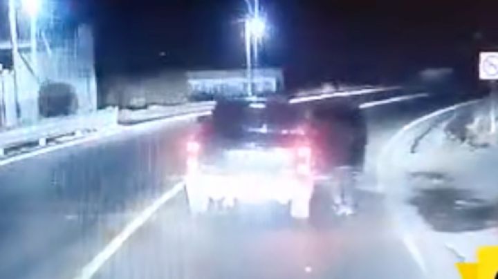 VIDEO: comando asalta y secuestra a chofer de tractocamión en autopista Puebla-Córdoba