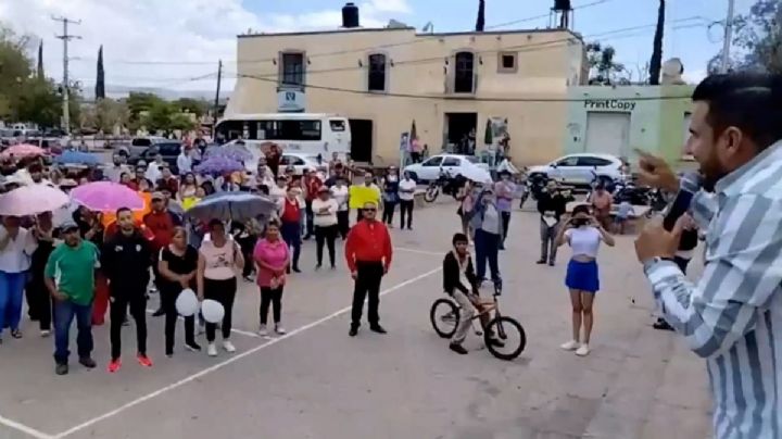 Comando delictivo desaparece a un maestro en Zacatecas, docentes suspenden clases para manifestarse
