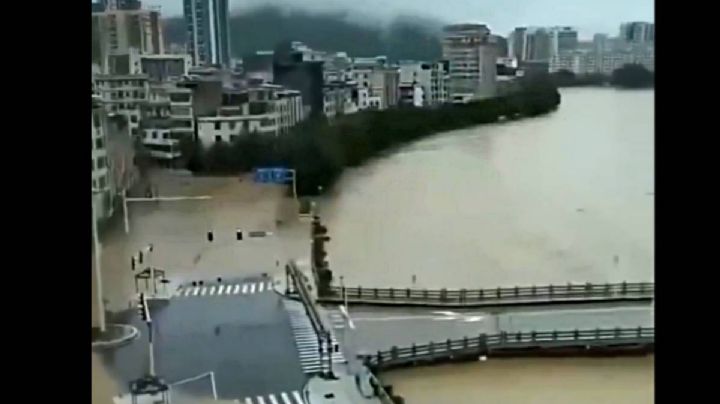 China bajo el agua: Fuertes lluvias dejan 3 muertos y 11 desaparecidos