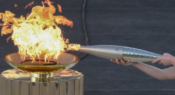 El fuego Olímpico ya va en camino a París