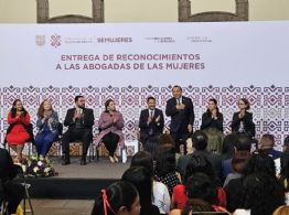 Rafael Guerra Álvarez anuncia capacitación y actualización a abogadas de las mujeres
