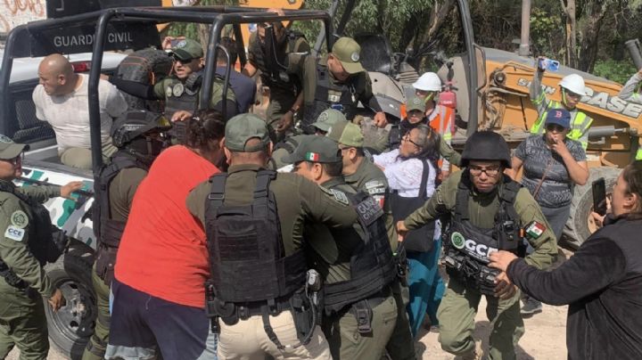 Chocan policías estatales con vecinos que se oponen a construcción de vía Ferroviaria en San Luis Potosí
