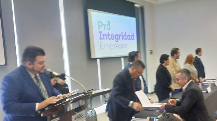 Entregan a Heraldo Radio Guadalajara el distintivo Pro Integridad