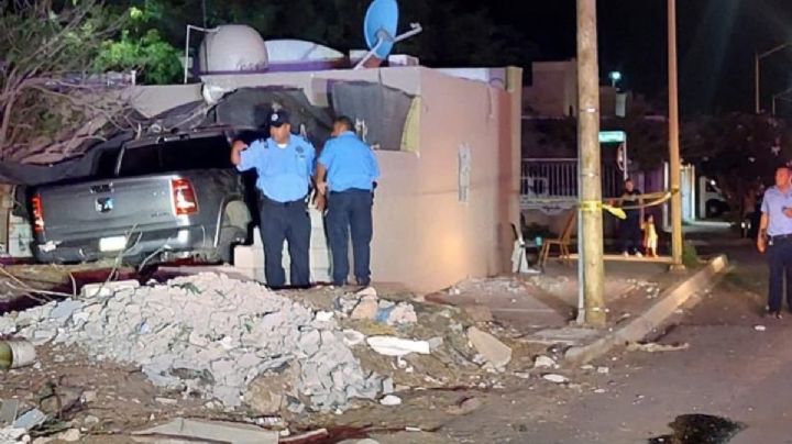 Orlando "Siri" Salido, exboxeador, estrella su vehículo contra una casa y mata a un abuelo en Sonora