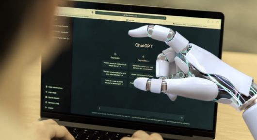 Las respuestas de la inteligencia artificial te hacen feliz: ¿por qué esto es peligroso?