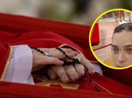 Captan a fieles católicos tomándose selfies con el féretro del Papa Francisco: "tengan respeto" | VIDEO