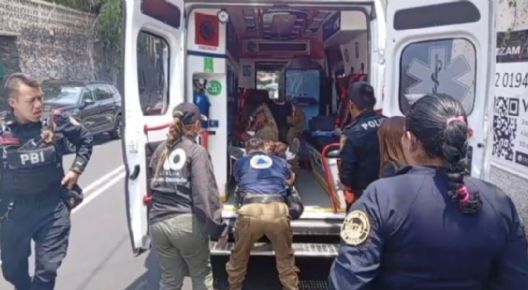 Dos jóvenes que fueron atacados a balazos en CDMX piden auxilio en una iglesia, hay un detenido