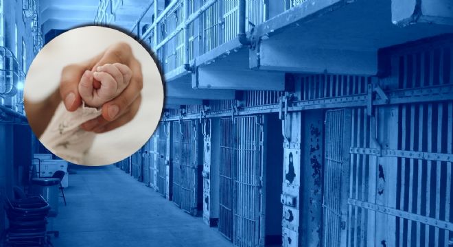 Madre atropella a su bebé de 18 meses y causa daños irreversibles; fiscalía pide evitar condena