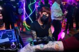 Las personas tatuadas sí pueden donar sangre y células madre: estos son los mitos sobre los tatuajes
