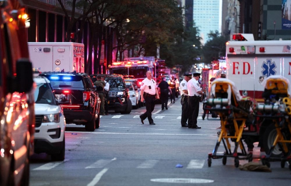 Horror en Times Square: apuñalamiento masivo provoca caos en Nueva York | VIDEO