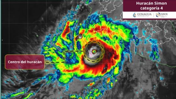 Foto de: ¿A qué hora tocará tierra el huracán Simon? Estos son los estados en ALERTA MÁXIMA | trayectoria EN VIVO