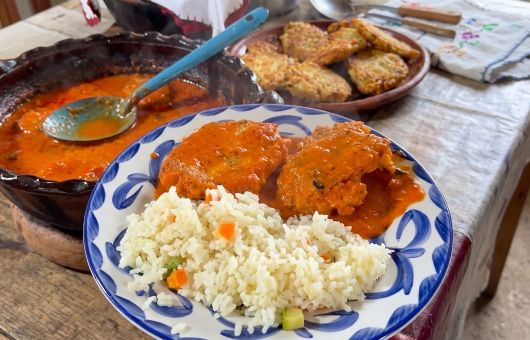 El secreto de las cocineras de RANCHOS para preparar tortitas de papa con flor de calabaza para que queden deliciosas