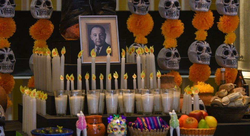 Día de Muertos: qué ofrendas se ponen del 27 de octubre al 2 de noviembre y a quiénes se recuerda cada día