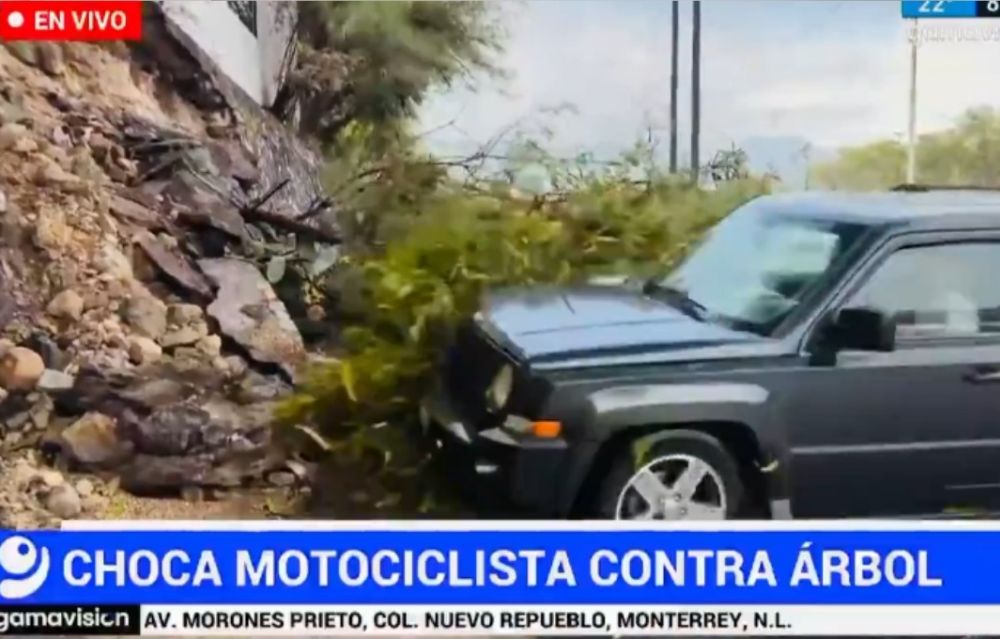 Atropellan a reportera y camarógrafo en plena cobertura EN VIVO, así fue el brutal accidente | VIDEO