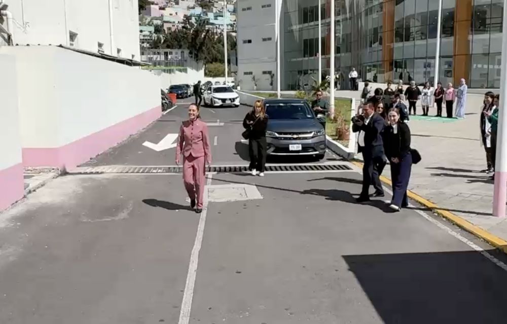 Inicia Sheinbaum recorrido en hospital La Pastora