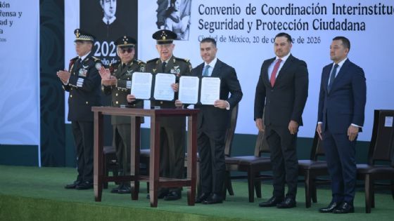 Foto de: Defensa y SSPC firman convenio Interinstitucional para "velar por la seguridad y el bienestar del pueblo de México"