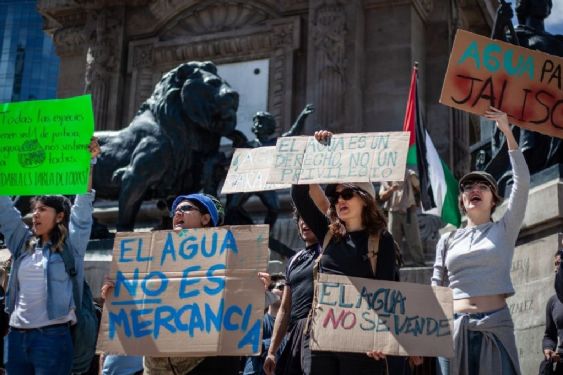 Foto de: Identifican a 3 policías implicados en caso de represión a manifestantes en Jalisco