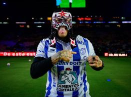 Penta, invitado especial en el Pachuca vs Cruz Azul: Convivió con Rondón y Erik Lira