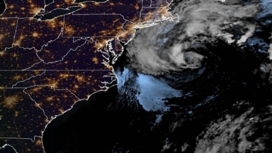 Se forma la tormenta subtropical Josephine en el océano Atlántico; ¿podría convertirse en un huracán?