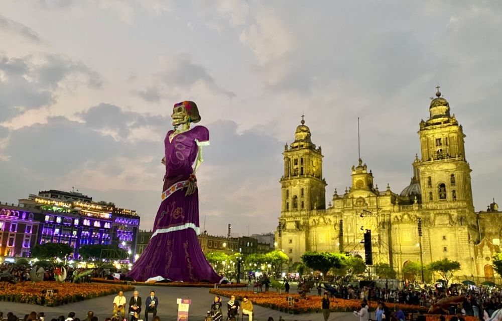 La Catrina más alta del mundo está en el Zócalo: se lleva el Récord Guinness