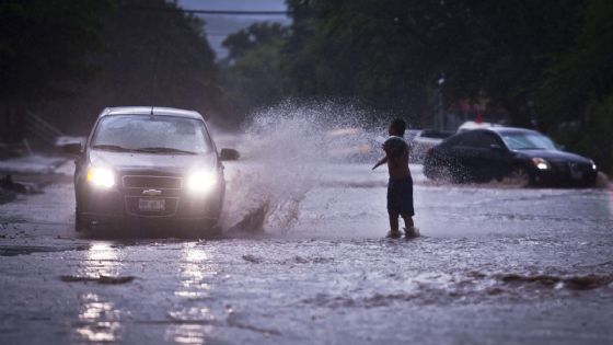 Jalisco suspende clases este 8 y 12 de octubre por huracán 'Simon' | MUNICIPIOS AFECTADOS